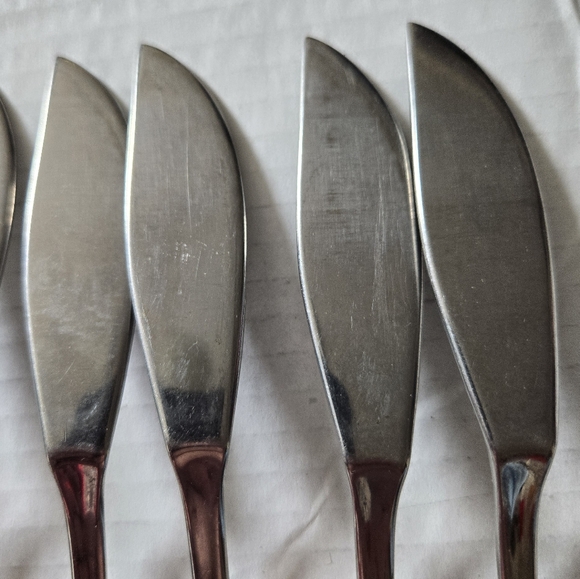 Set of 6 Pinti 18/10 Italy Butter Knives - Picture 4 of 7